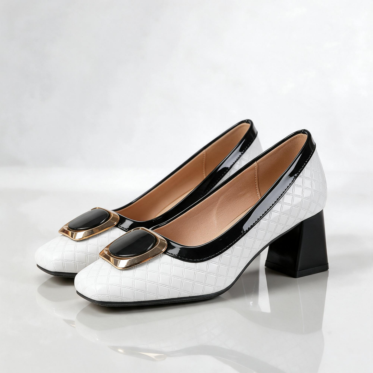 Flavia Lattice Flats