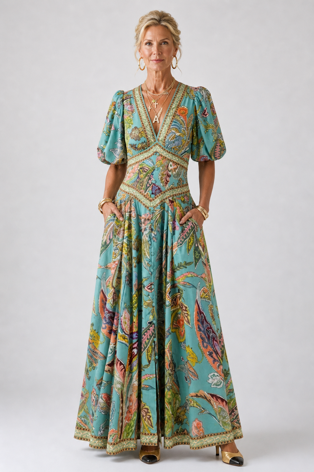 Airy maxi dress with puff sleeves and V-neck