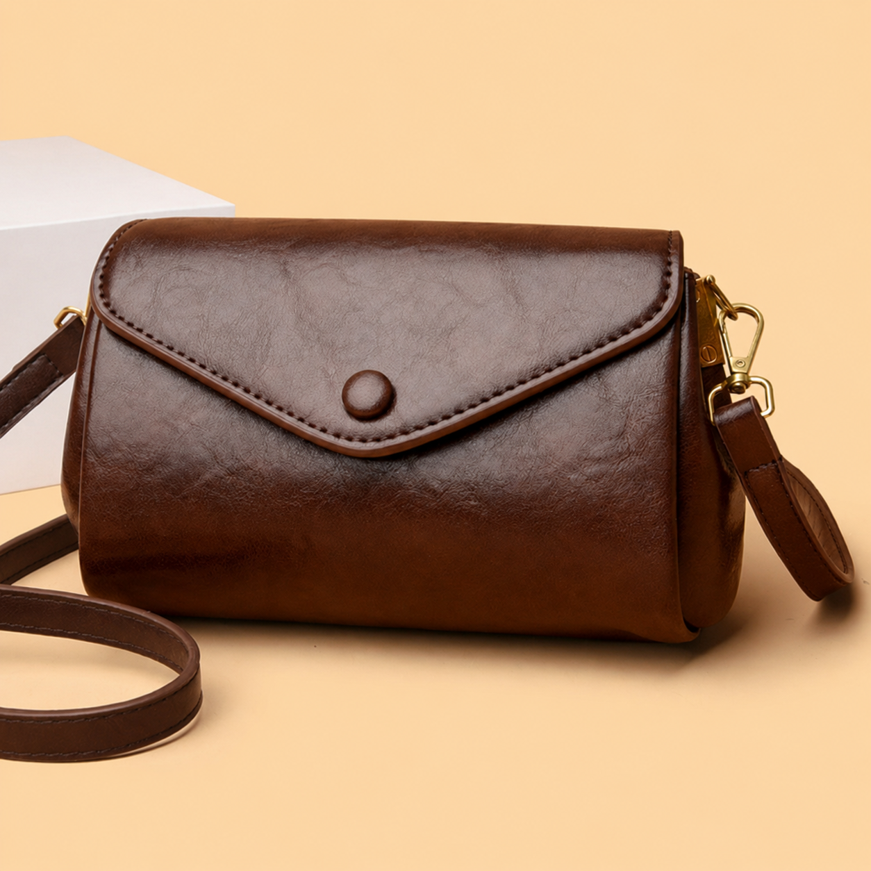 Cora™ Classic Crossbody Bag