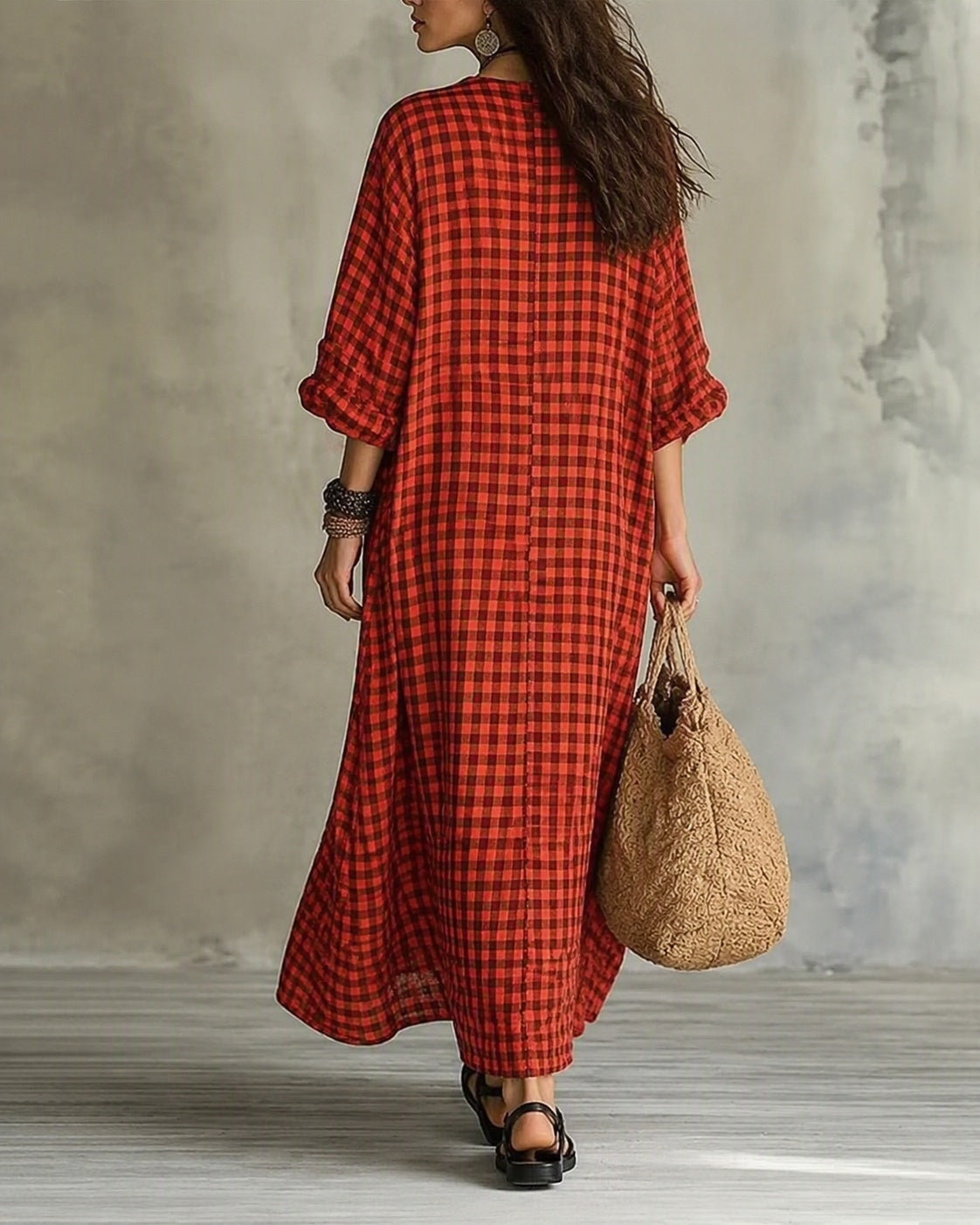 Harper – Relaxed Plaid V-Neck Maxi Dress