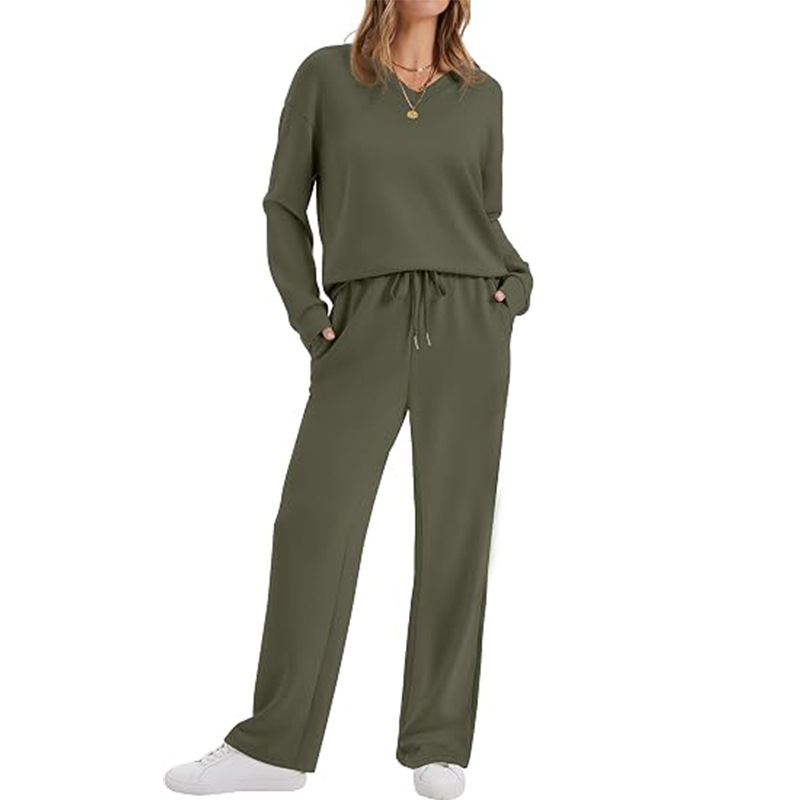 Sophie – Relaxed V-Neck Knit Lounge Set